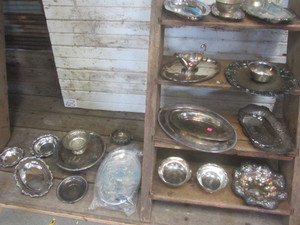 lot 26 image: Silverplate
