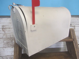 lot 53 image: Mailbox
