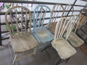 lot 111 image: Vintage Bentwood Chairs