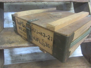 lot 74 image: Cold War Ammo Box