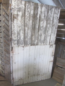 lot 89 image: Vintage Barn Door