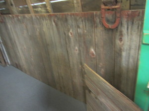 lot 92 image: Antique Barn Door