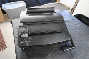 lot 12 image: GBC TWIN LOOP PUNCH