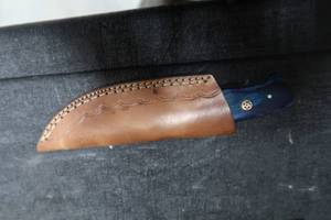 lot 70 image: DAMASCUS STEEL KNIFE