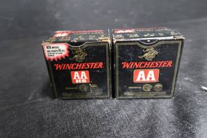 lot 46 image: 28 GAUGE SHELLS