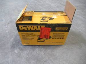lot 31 image: DEWALT 3 Amp Corded 5 in. Variable Speed Random Orbital Sander DWE6423