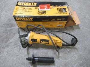 lot 112 image: Dewalt 7 Amp 4-12 in. Small Angle Grinder with 1-Touch Guard, DWE4011 - Slightly Used  Missing Guard.