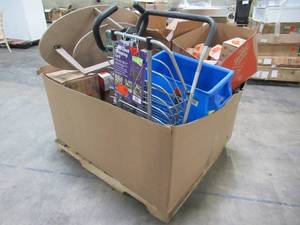 lot 245 image: WHOLESALE MIXED PALLET OFSMALL HOUSEWARES AND HOME DECOR