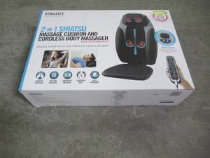 lot 603 image: HoMedics 2-in-1 Shiatsu Massaging Seat Topper with Removable Massage Pillow