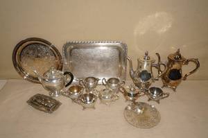 lot 48 image: Silver Plated Serving Pieces