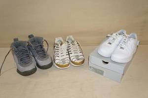 lot 32 image: 3 Pairs of Nike Shoes