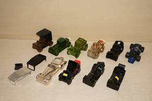lot 31 image: Avon Vehicle Collectors Bottles - Classic Cars, Spare Parts