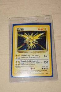 lot 58 image: Zapdos 16102 Rare Holo Red Number Pokemon Card