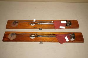 lot 84 image: Beaver Dam Arctic Fisherman Tip Ups