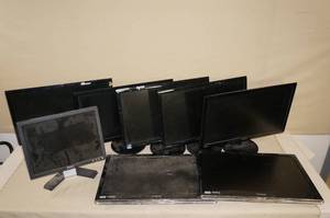 lot 191 image: LCD Computer Monitors