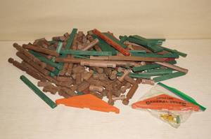 lot 111 image: Lincoln Logs - Rare Figure
