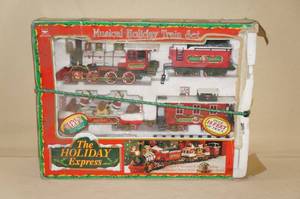 lot 105 image: Holiday Express Musical Train Set