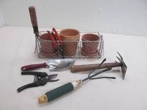 garden supplies