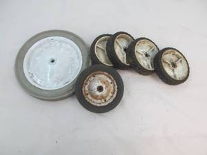 Lawnmower wheels