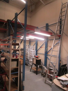 lot 202 image: PALLET RACKING