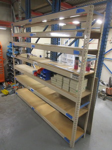 lot 204 image: HEAVY DUTY STEEL SHELVING UNIT
