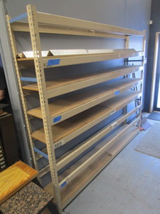 lot 205 image: HEAVY DUTY STEEL SHELVING UNIT