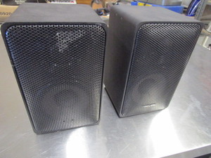 lot 230 image: REALISTIC MINIMUS 7 SPEAKERS