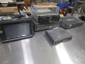 lot 231 image: CAR STEREO EQUIPMENT