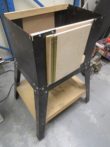 lot 247 image: ROUTER TABLE