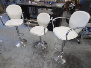 lot 248 image: HYDRAULIC STOOLS