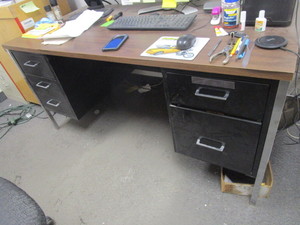 lot 253 image: METAL DESK