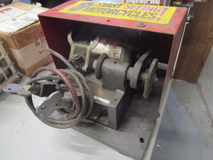 lot 274 image: KEY CUTTING MACHINE WITH BLANK KEYS