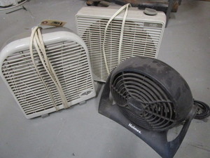 lot 301 image: SMALL FANS