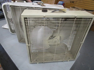 lot 302 image: LARGE FANS