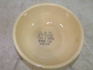 Watts Flower Advertisement Bowl H and N Store Alcester S.D.