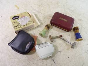 Vintage Sunbeam Shademaster Safety Razors and Brushes