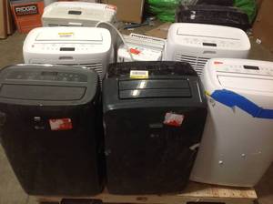 lot 23 image: Pallet with assorted Humidifiers varios conditions see pictures