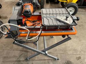 lot 47 image: 9 Amp Corded 7 in. Wet Tile Saw with Stand by RIDGID in working conditions