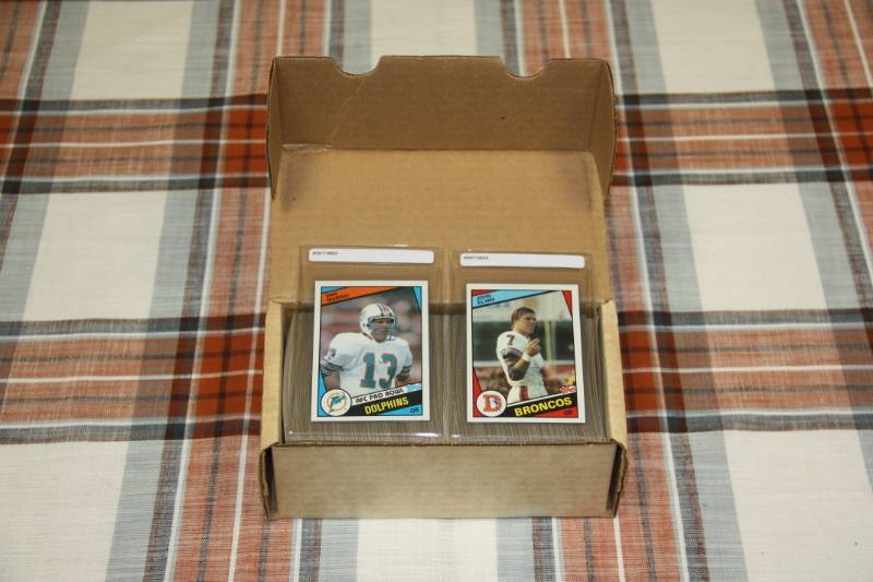 1984 TOPPS Complete Set W/ Dan Marino & John Elway Rookie 