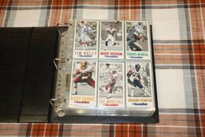 1992 Gameday Football Complete Set w Commemorative Binder and Pages