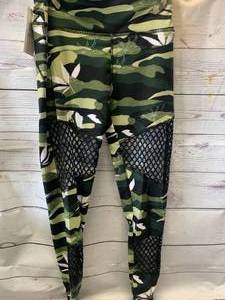 lot 70 image: New Womens Cannabis Legging Size Small
