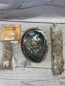 lot 78 image: White Sage, Shell, Sage Bundle