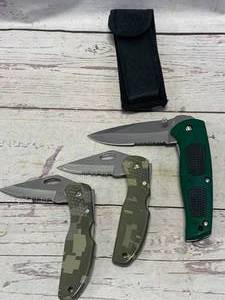 lot 108 image: Lot of 3 Knives And Sheath