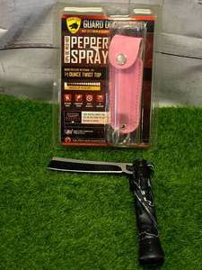 lot 127 image: Pepper Spray & Razor Knife