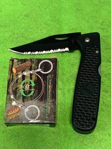 lot 135 image: Serrated Knife &Commando SA