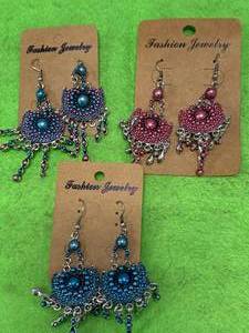 lot 141 image: Lot of 3 Fashion Earrings