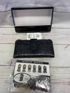 lot 164 image: New Wallet  Coin Purse & Ninja Mask