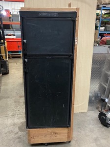 lot 11 image: Dometic RVCamper RefrigeratorFreezer