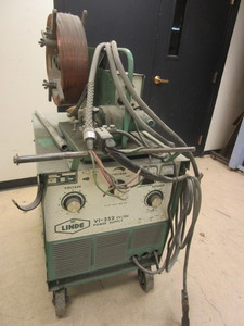 lot 701 image: LINDE VI-252 POWER SUPPLY AND MIG-35 WIRE FEEDER WELDER
