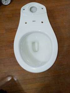 lot 21 image: Reliant 2-Piece 1.28 GPF Single Flush Round Toilet with Slow Close Seat in White by American Standard- open box not used -SEE PICTURES